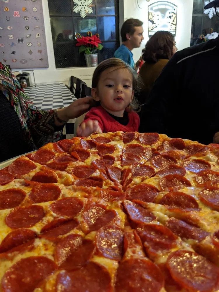 XL Pepperoni Pizza
